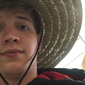 Meet your Posher, Skylor